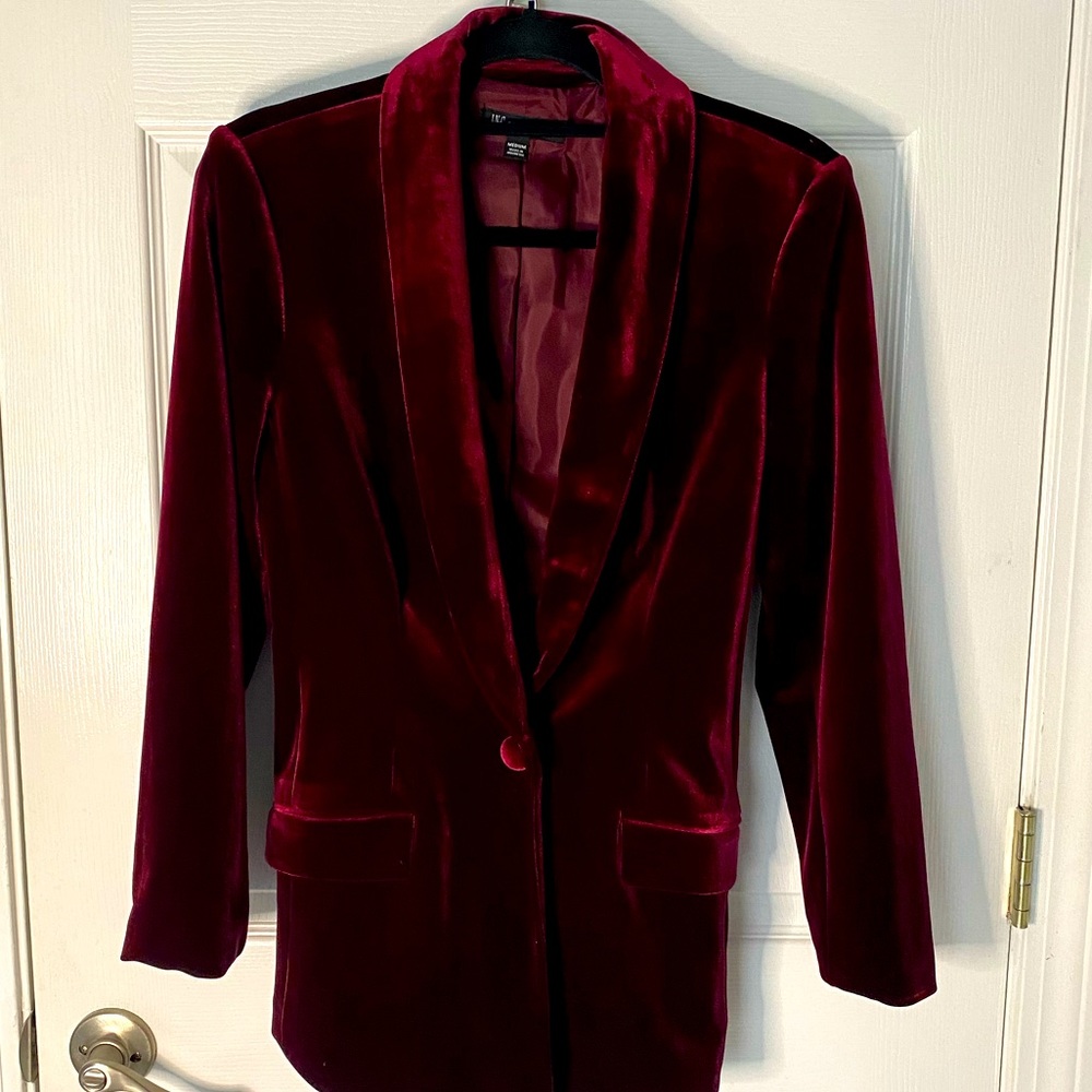 🩷🩷🩷 INC One-button Velvet Blazer